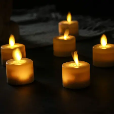 The flat-mouthed warm white swaying tea wax lamp flickers to simulate a romantic birthday decoration The flat-mouthed warm white swaying tea wax lamp flickers to simulate a romantic birthday decoration